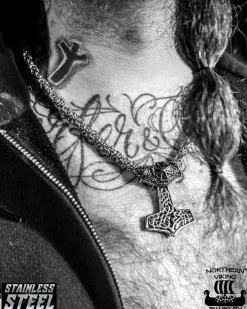 New Black Tribe Cross Kuningasketjulla kaulakoru - Teräs Korut
