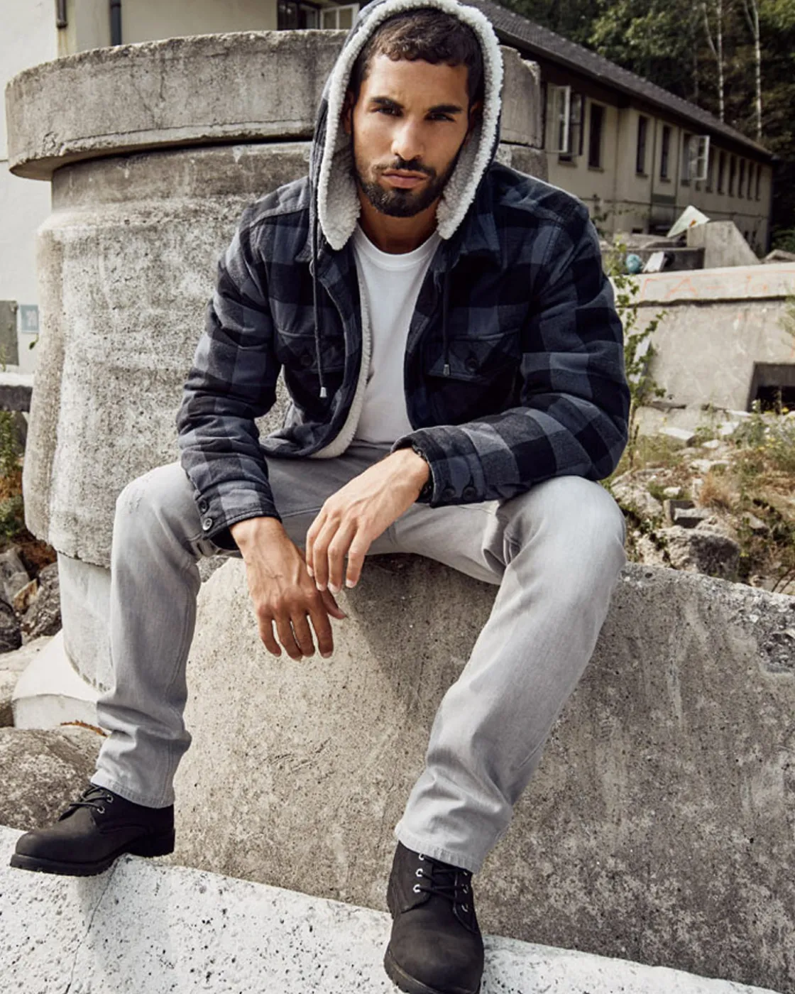 Sale Hupullinen flanellitakki - Musta/ Takit