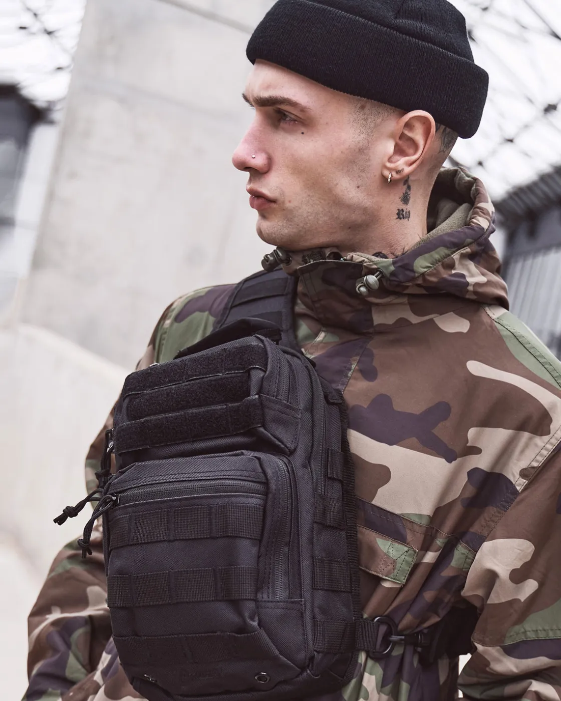 Hot US Cooper Sling reppu - Musta Reput & Laukut